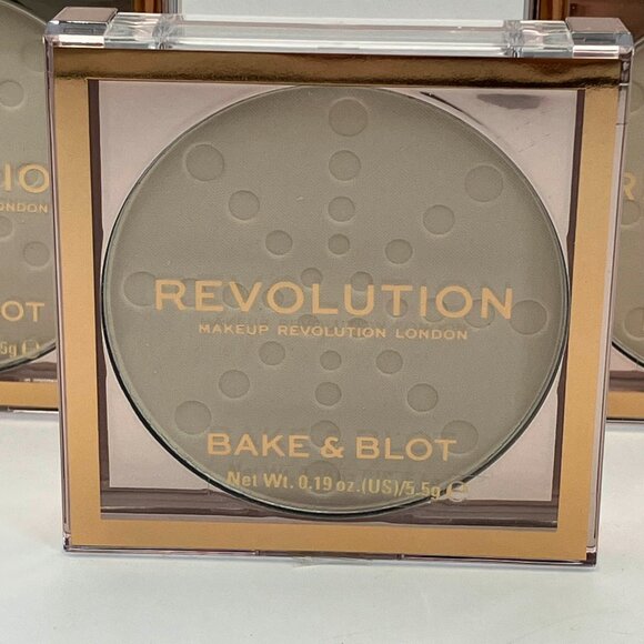 Makeup Revolution Bake & Blot Lace Translucent Setting Powder Pack of 3 - Picture 3 of 4